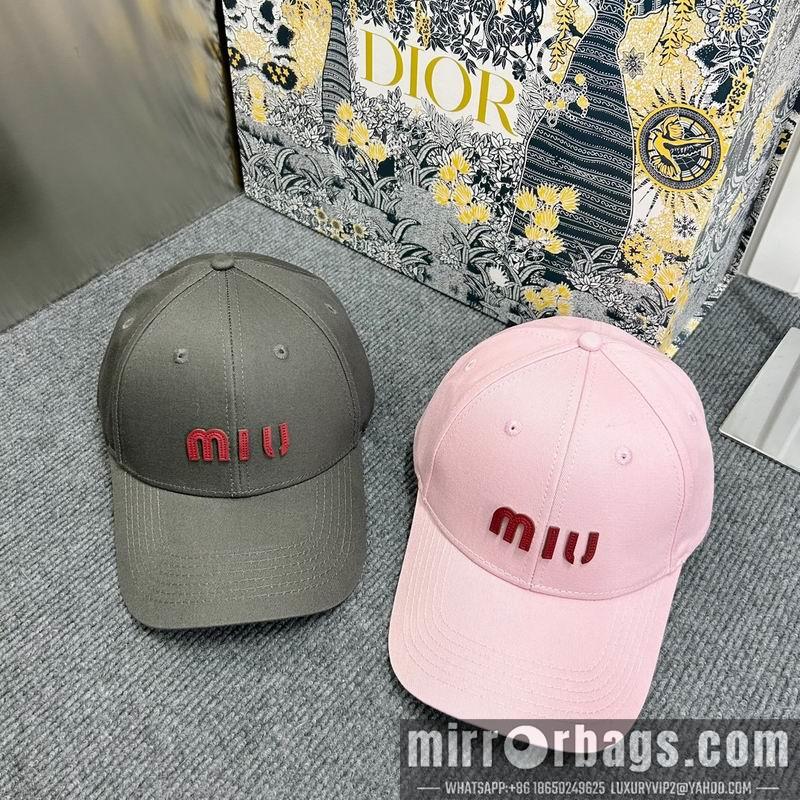 Miumiu Hat dx75
