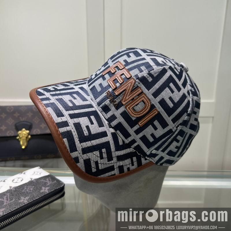 Fendi Hat dx57