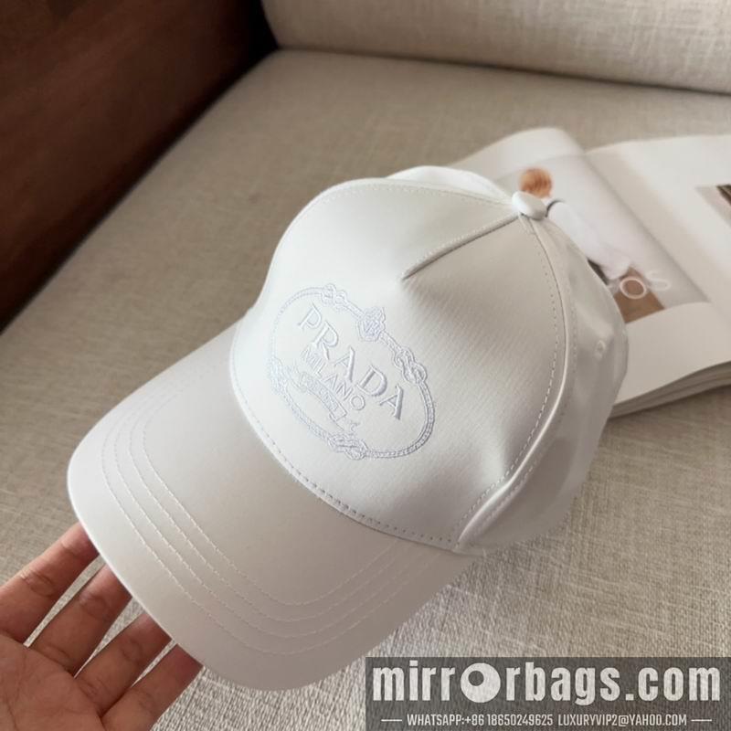 Prada Hat dx15