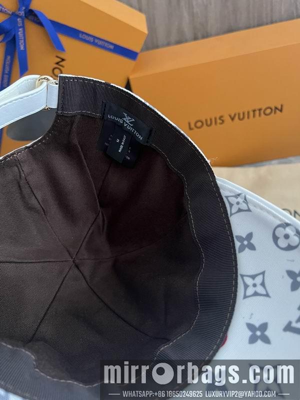 LV Hat dx130
