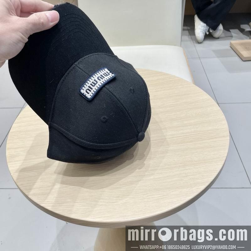 Miumiu Hat 040202
