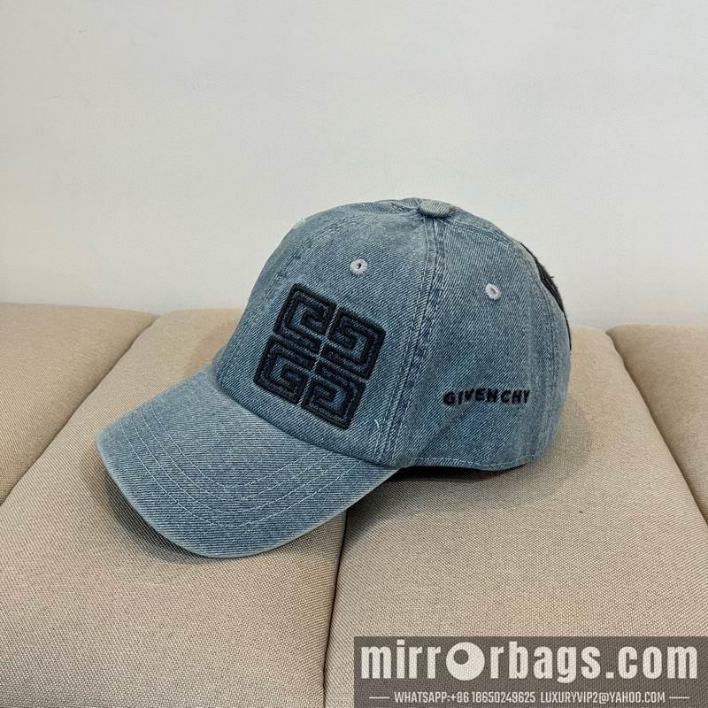 Givenchy Hat dx10