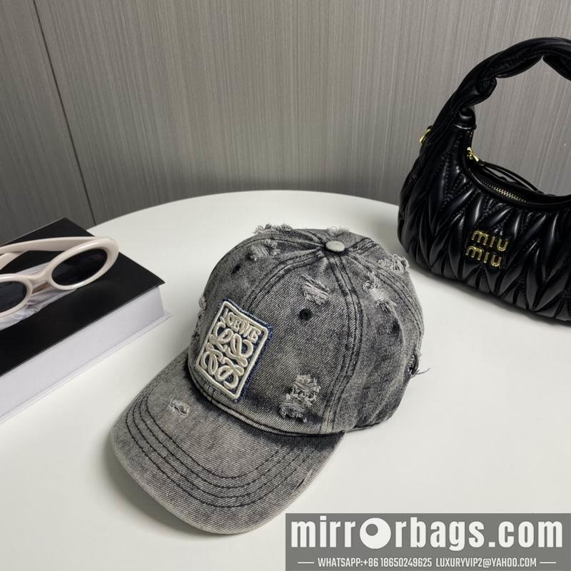 Loewe Hat dx50