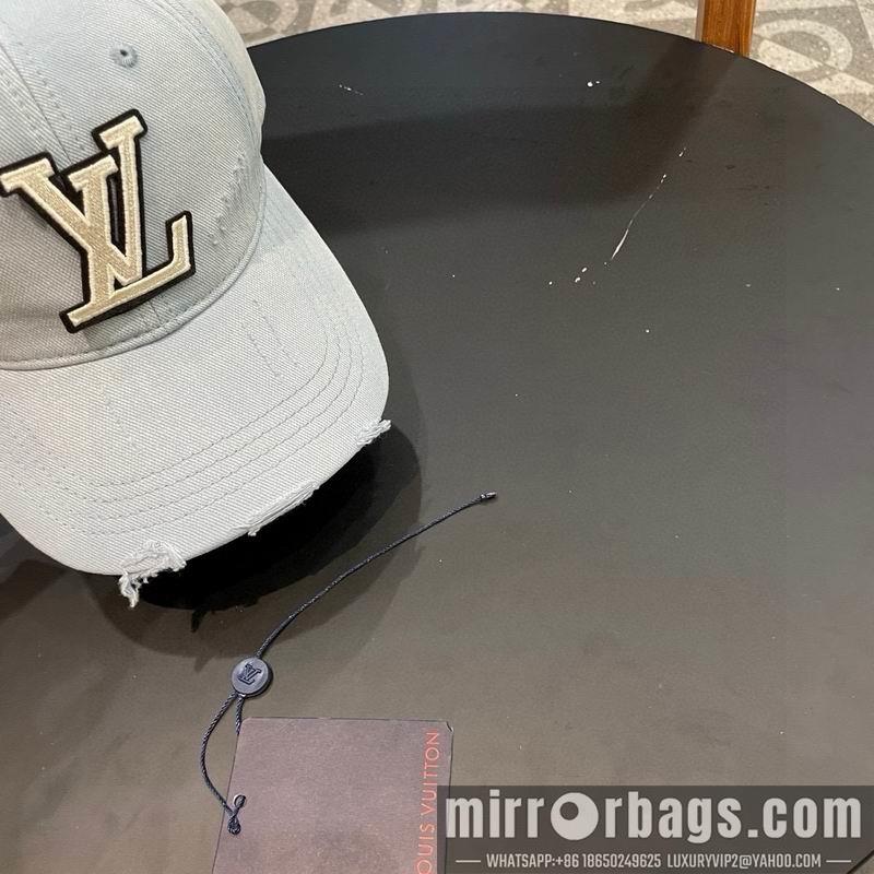 LV Hat 030941