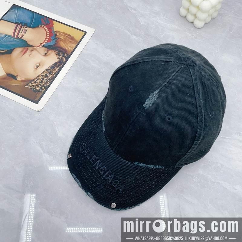 Balenciaga Hat dx120