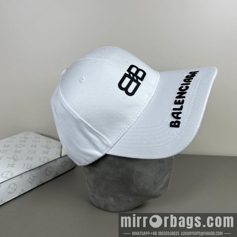 Balenciaga Hat dx47