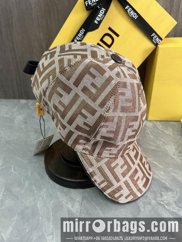 Fendi Hat dx53