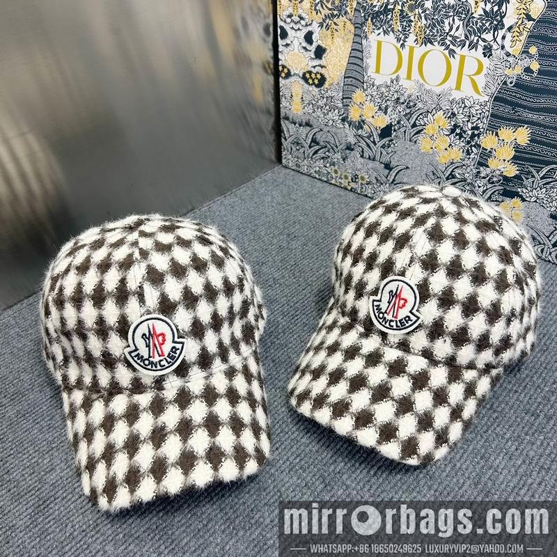 Moncler Hat dx11