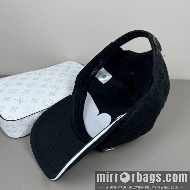LV Hat dx62