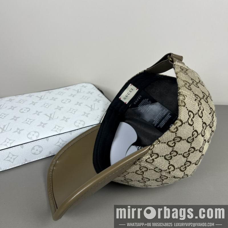 Gucci Hat dx30