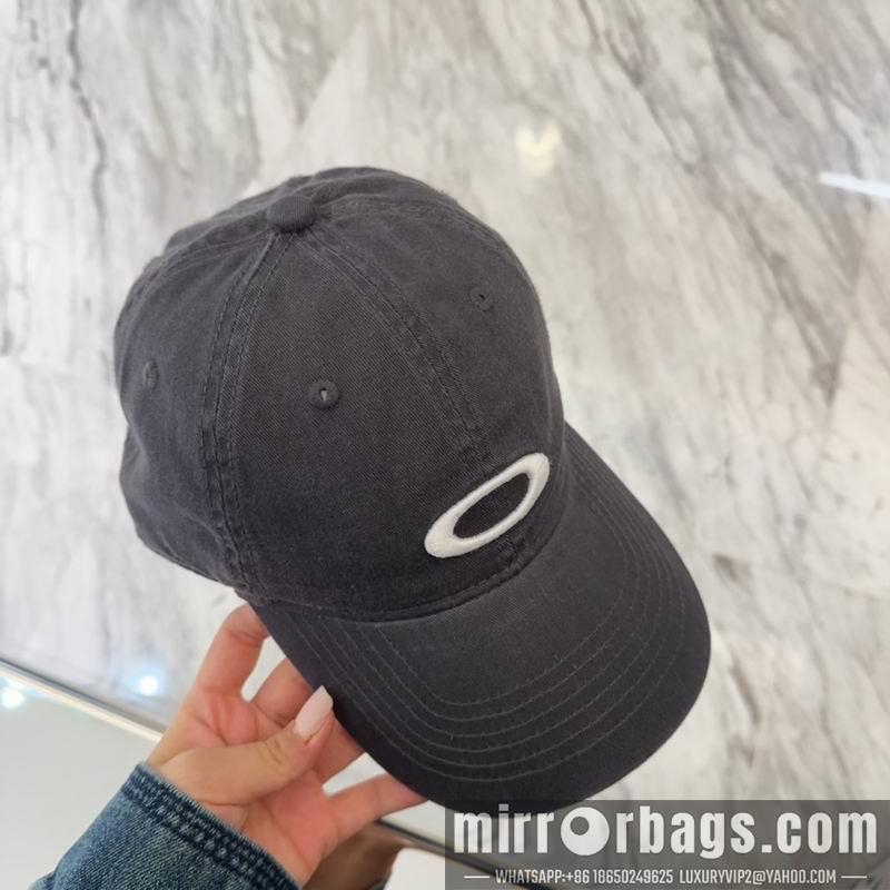 Balenciaga Hat dx51