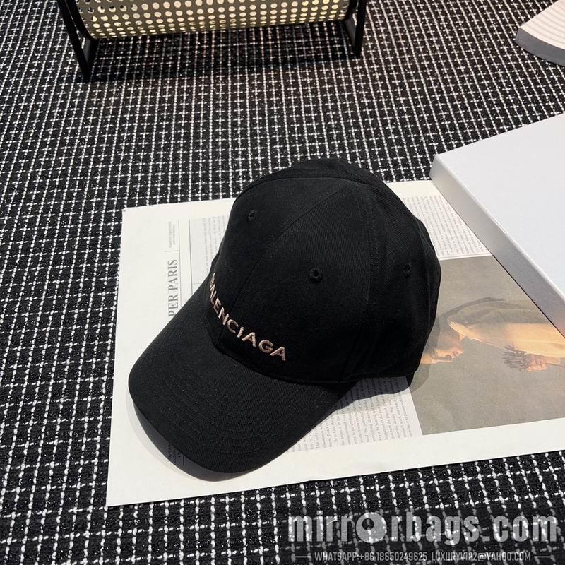 Balenciaga Hat dx10