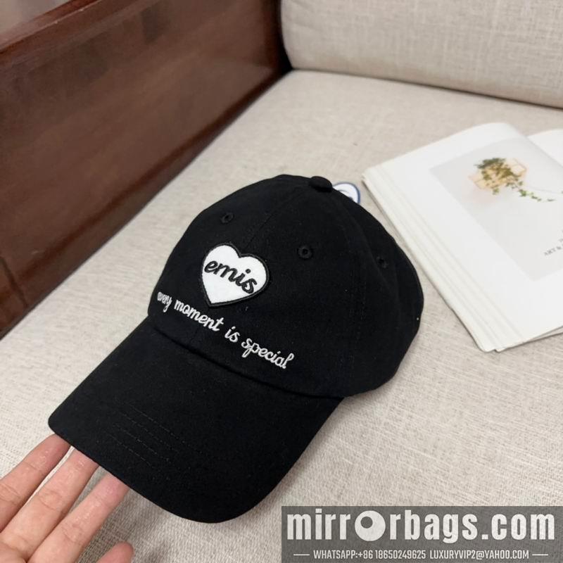 Emis Hat dx06