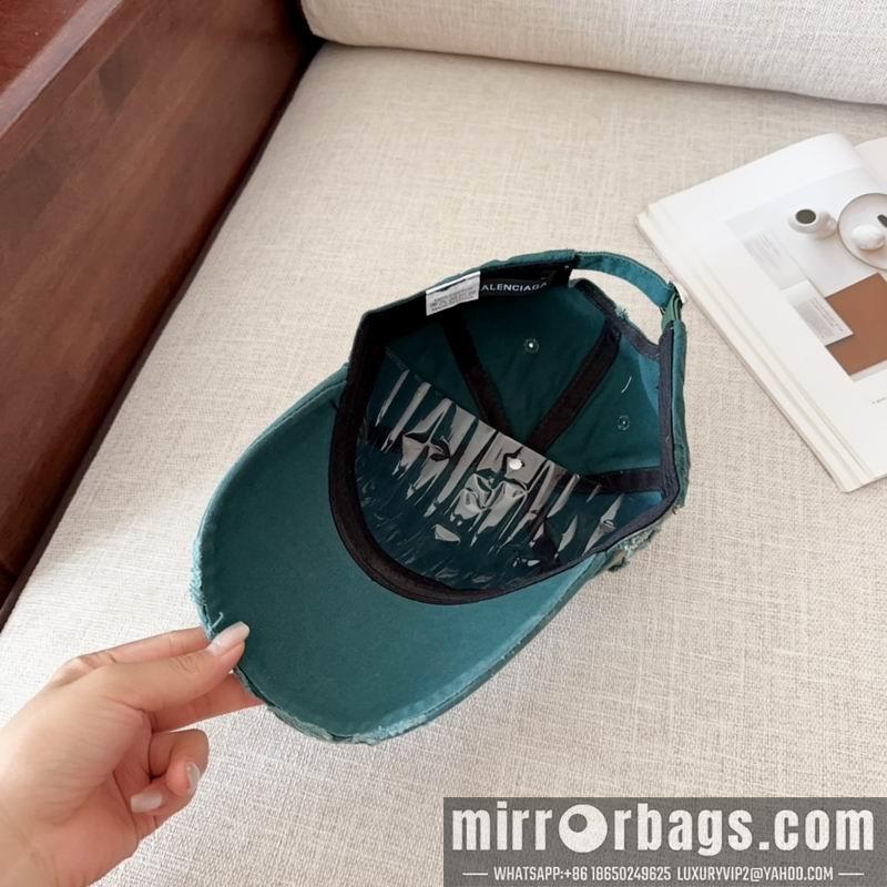 Balenciaga Hat dx105