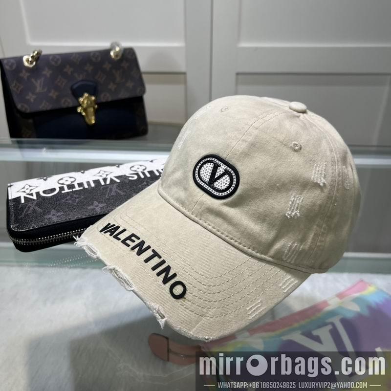 Valentino Hat 042701
