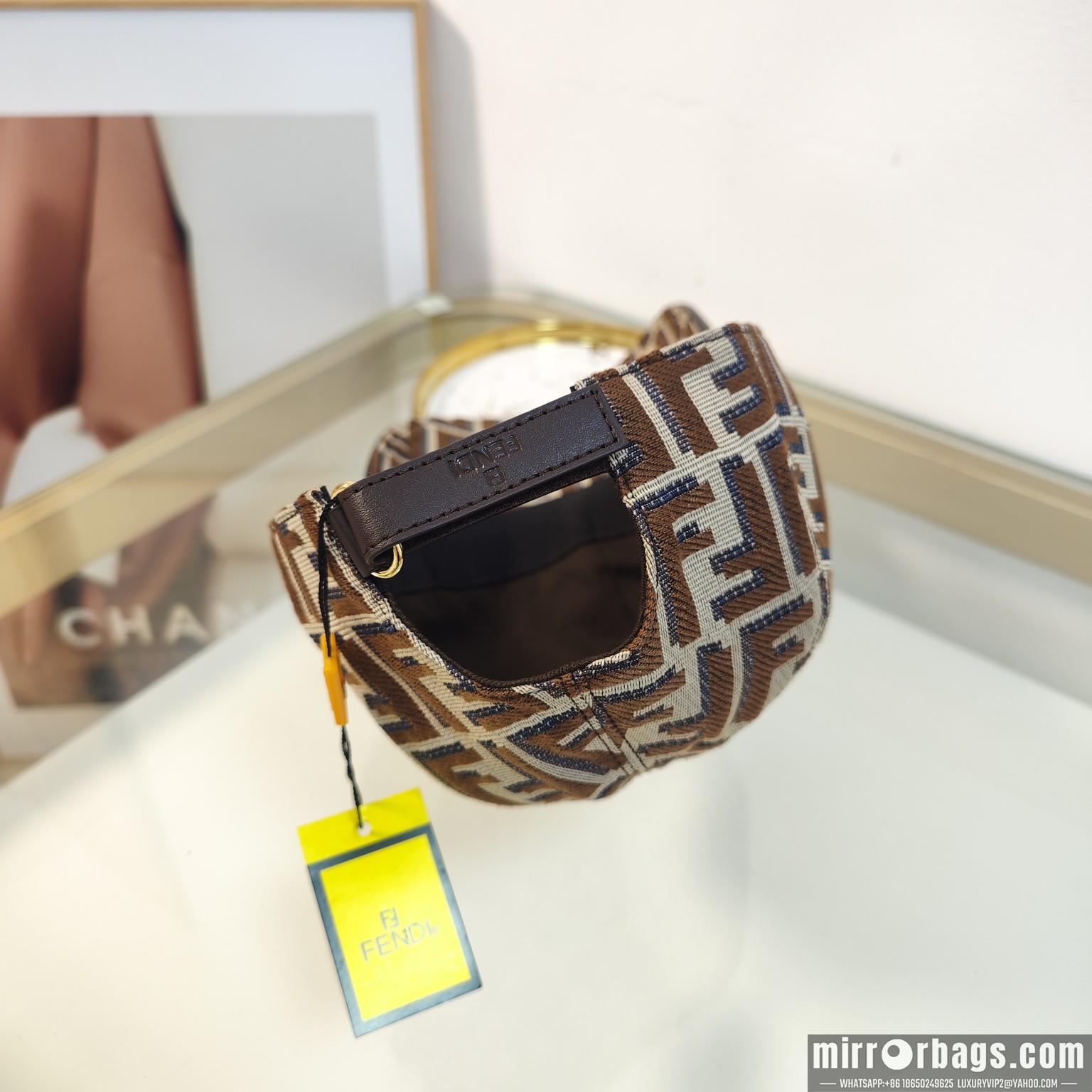 Fendi Hat dx90