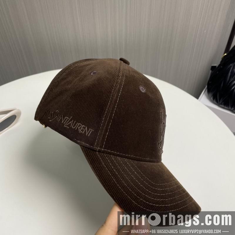 YSL Hat dx31