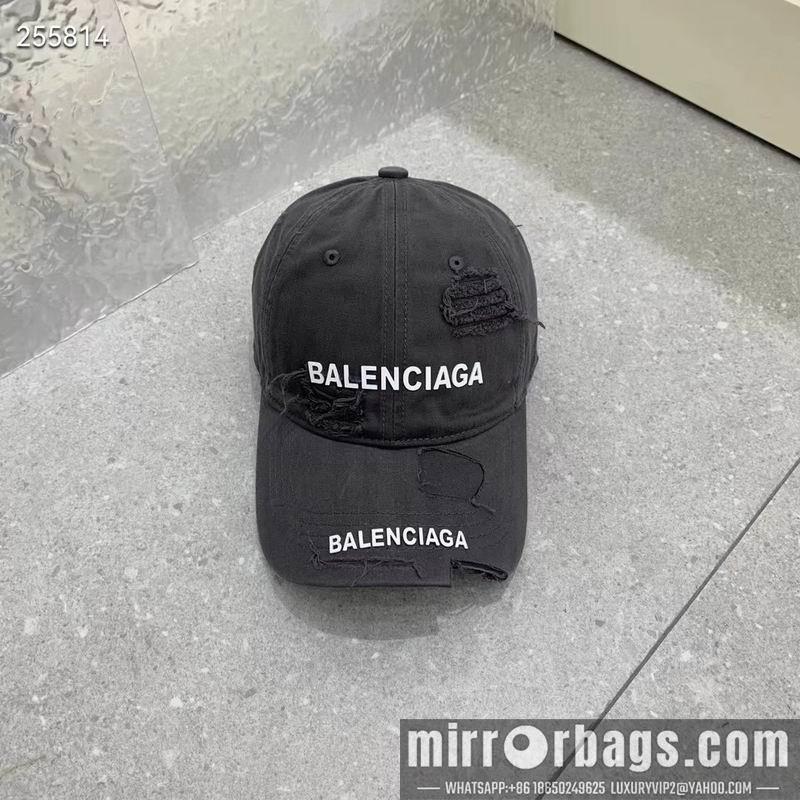 Balenciaga Hat dx19