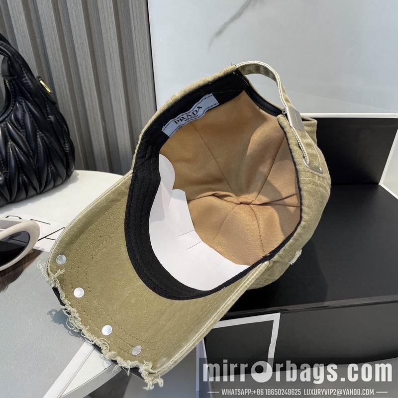 Prada Hat 040202