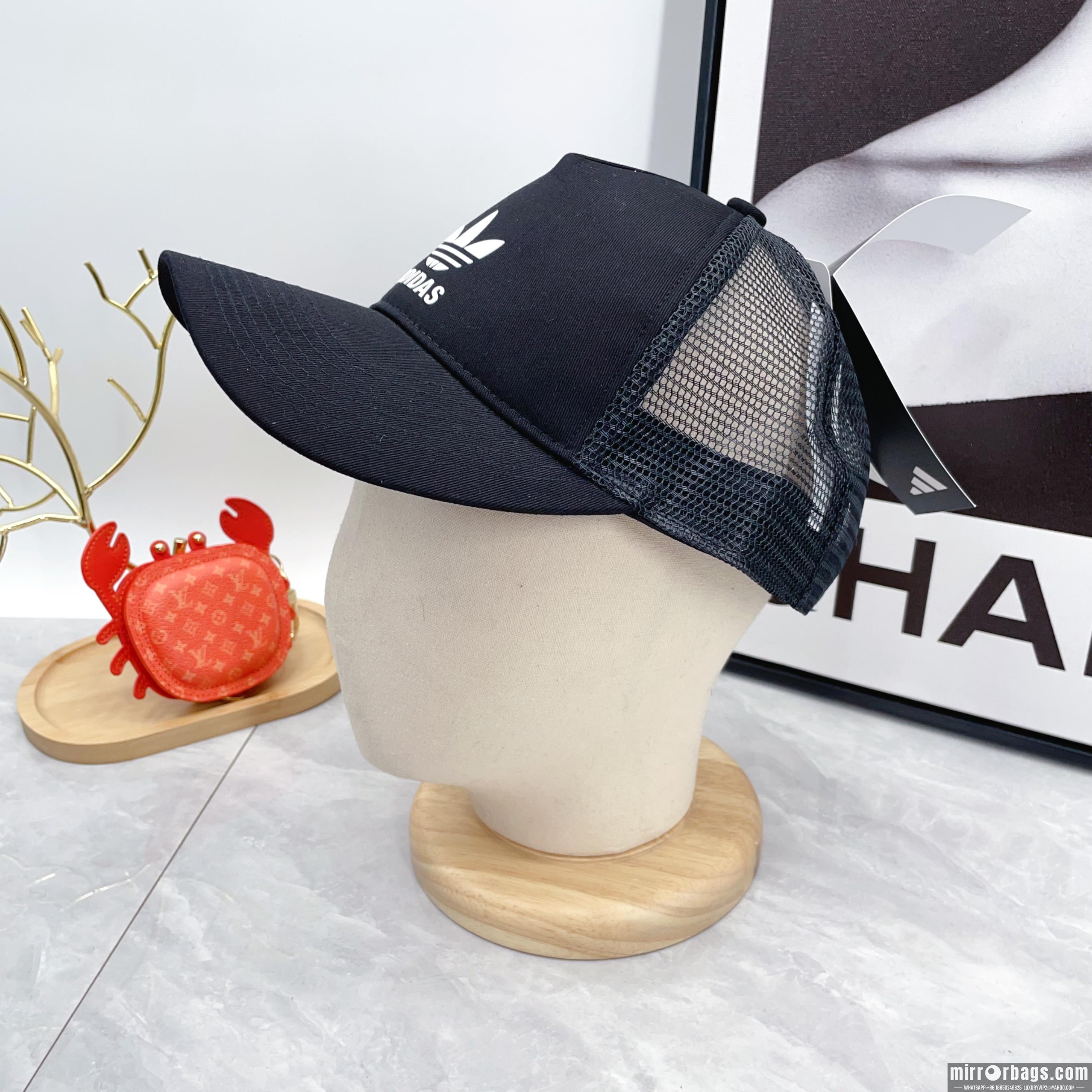 Adidas Hat dx02