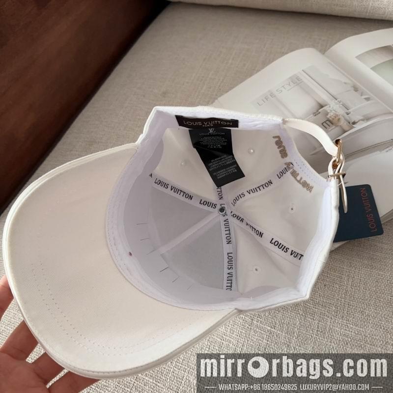 LV Hat dx26