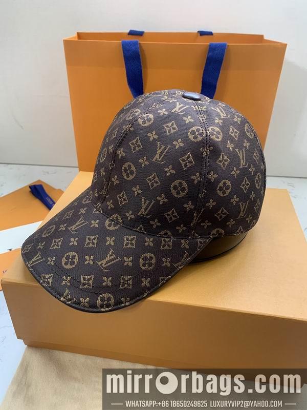 LV Hat dx43