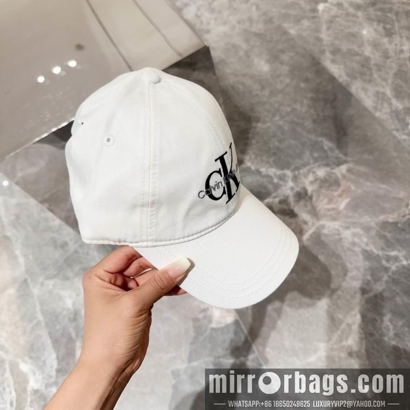 CK Hat dx15