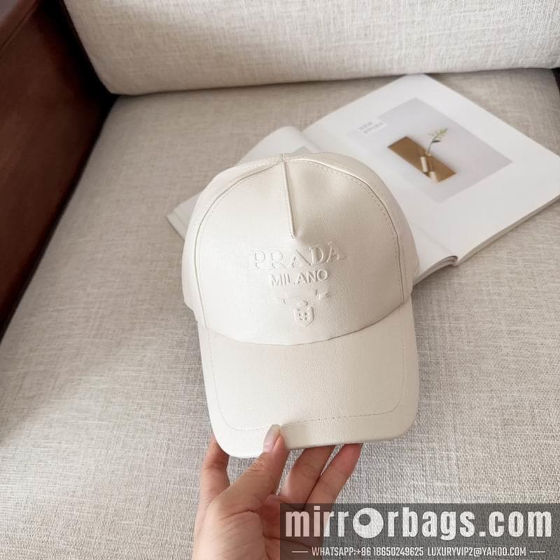 Prada Hat dx54