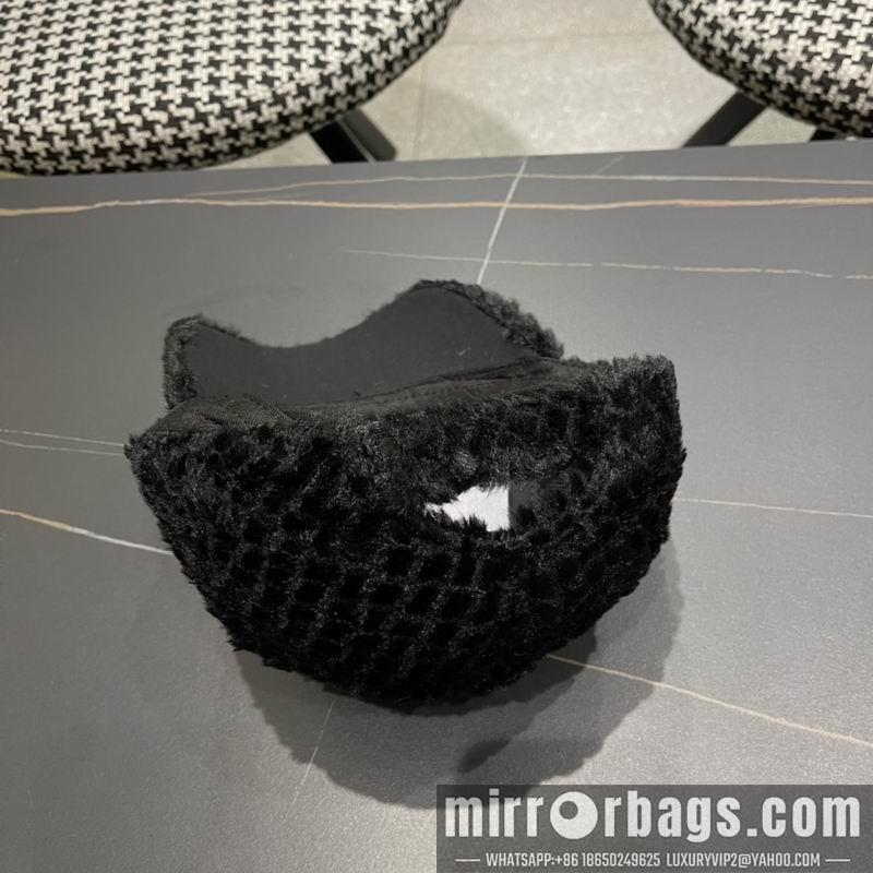 LV Hat 102801