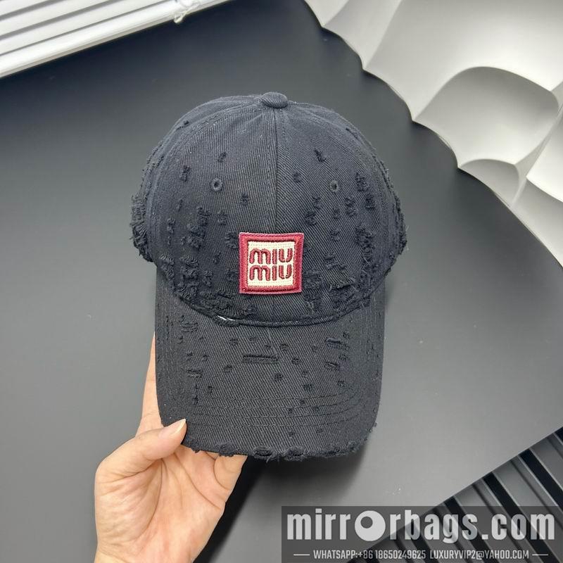 Miumiu Hat dx05