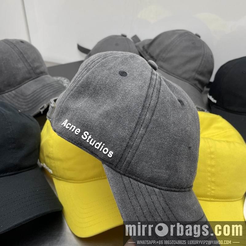 Acne Hat dx19