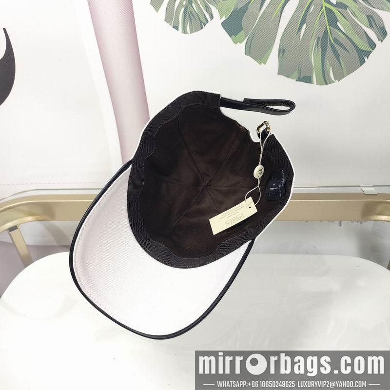LV Hat dx131
