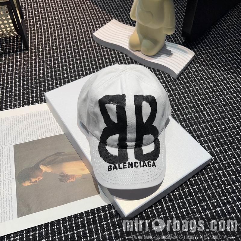 Balenciaga Hat dx15