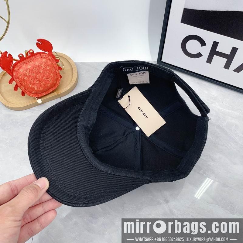 Miumiu Hat dx03