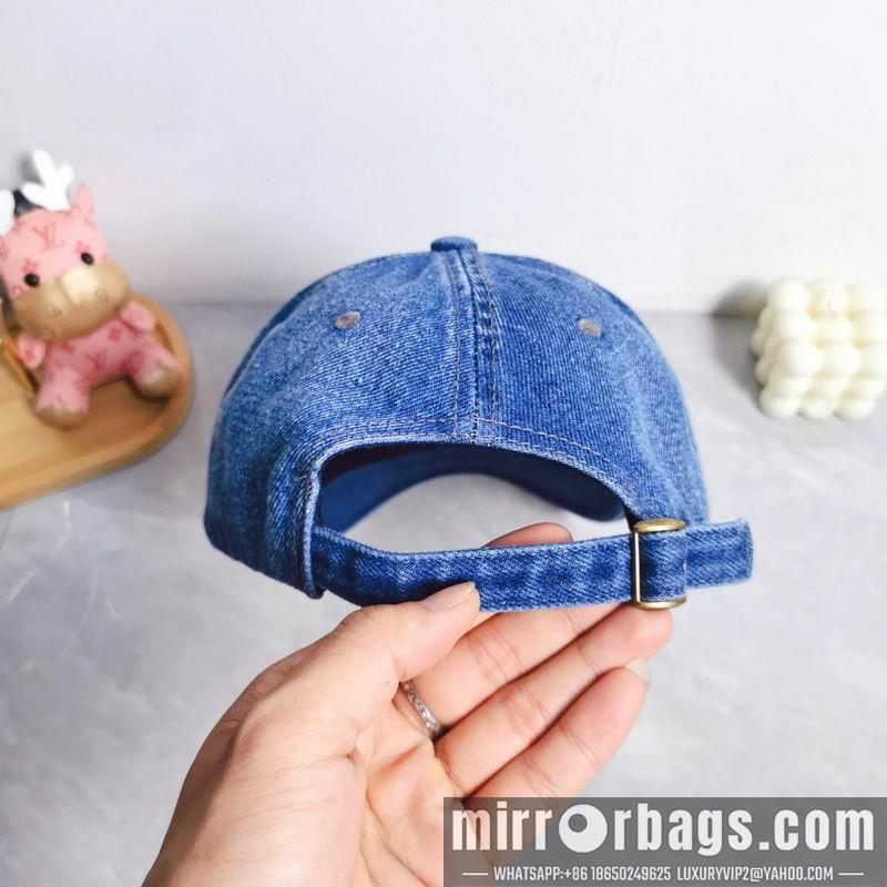 Balenciaga Hat dx33