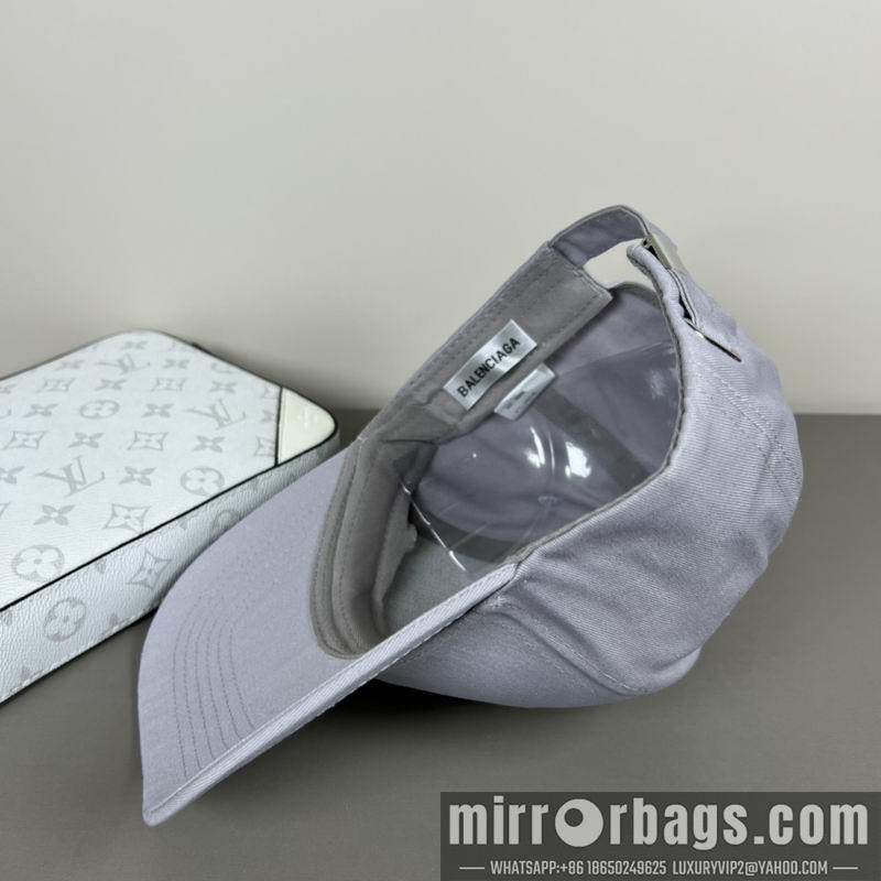 Balenciaga Hat dx47