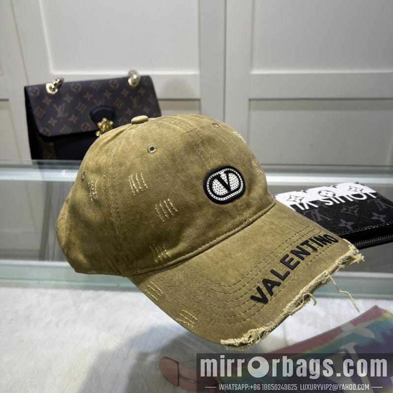 Valentino Hat 042701