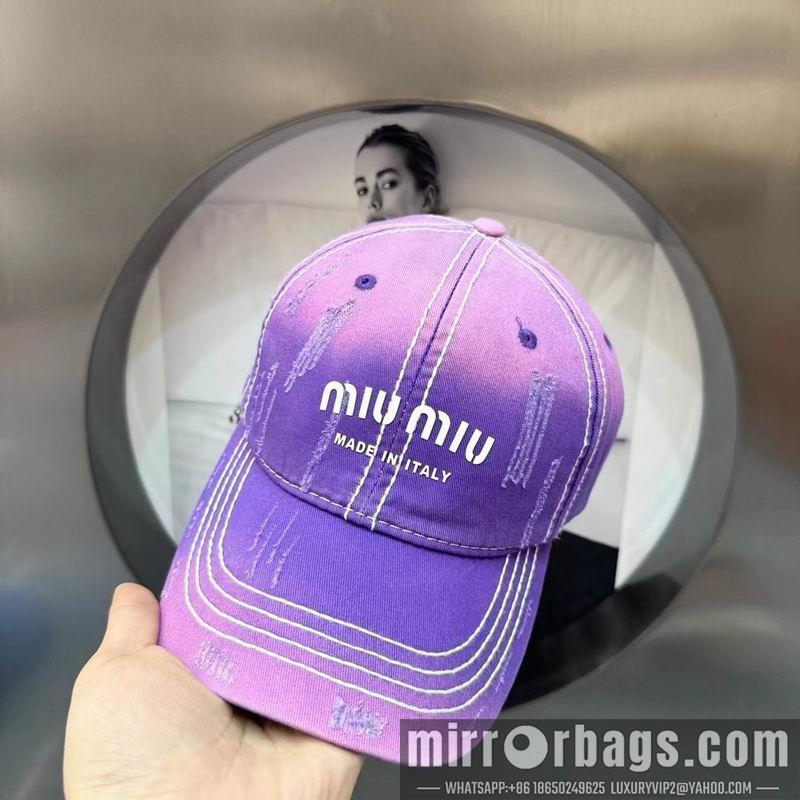 Miumiu Hat 041702