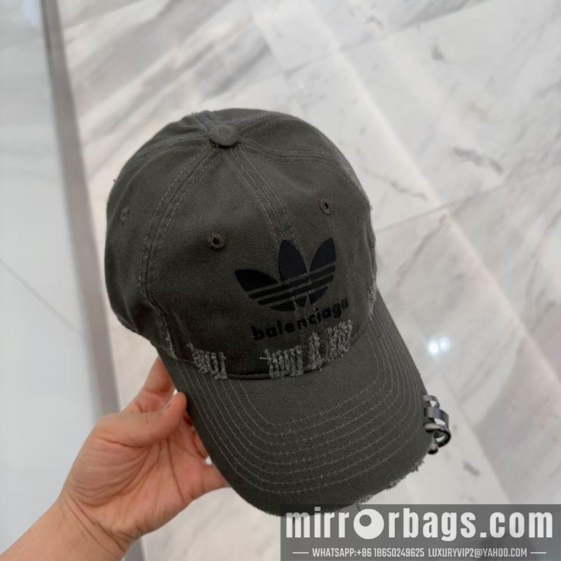 Balenciaga Hat dx78