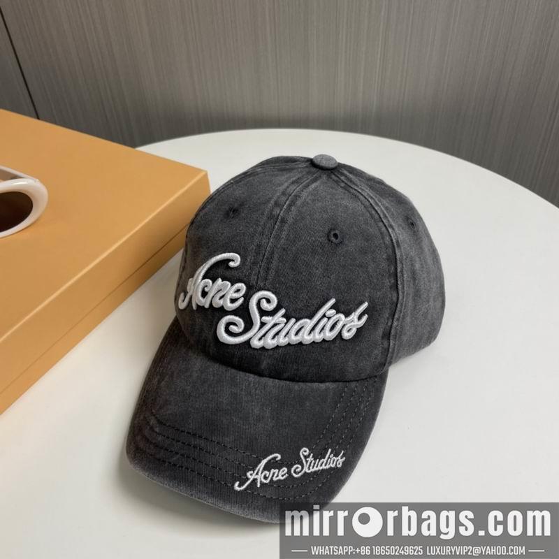 Acne Hat 121401