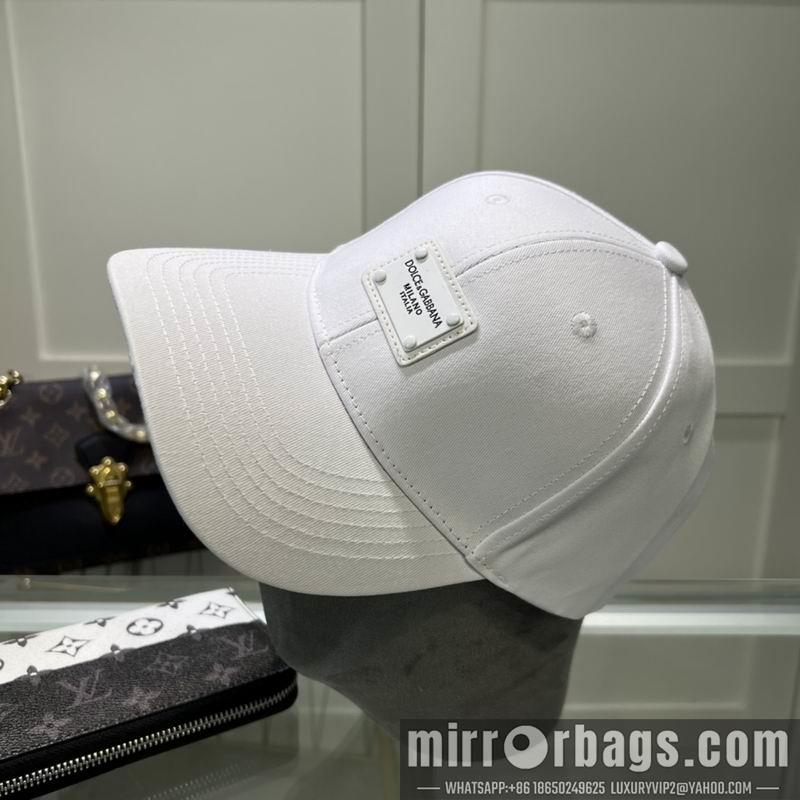 DG Hat 061015