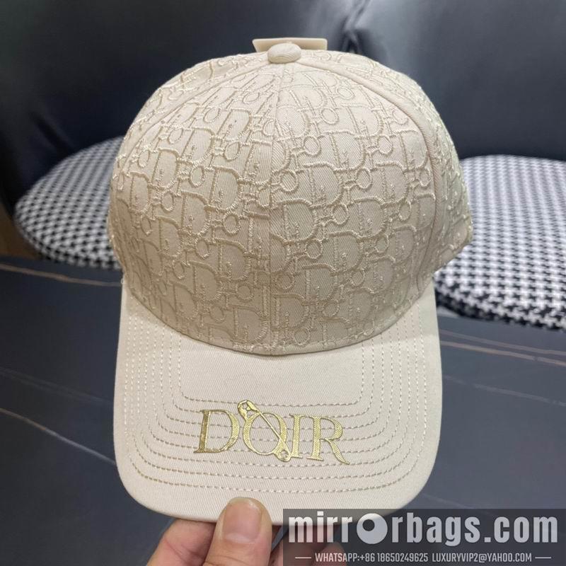 Dior Hat 083003