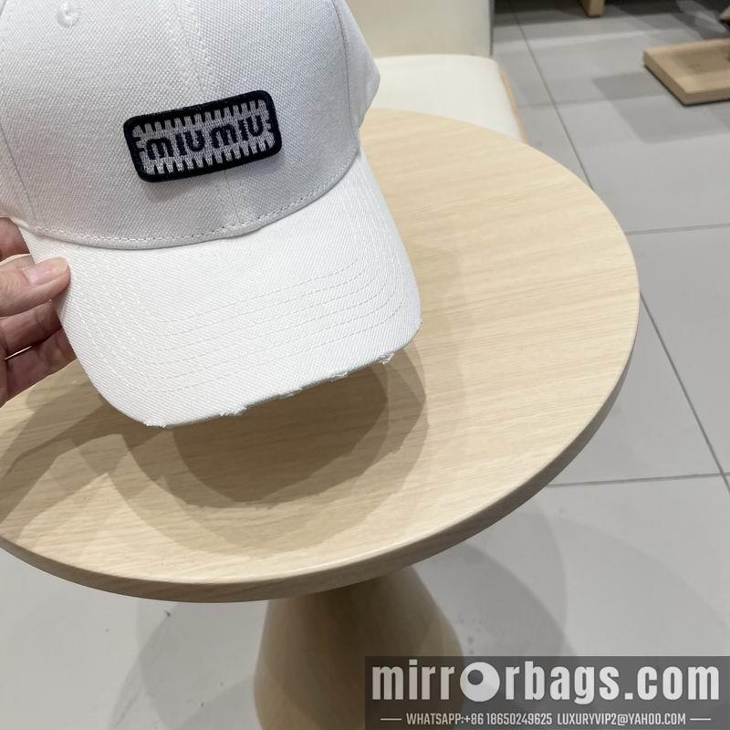 Miumiu Hat 040202