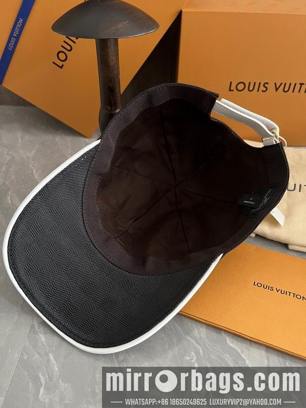 LV Hat dx05