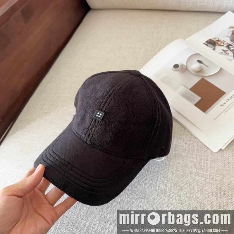 Acne Hat dx12