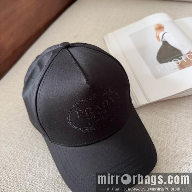 Prada Hat dx15