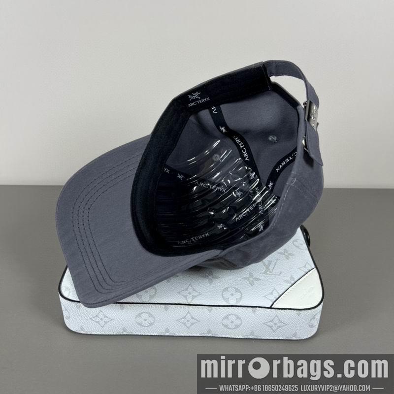 Arcteryx Hat dx17