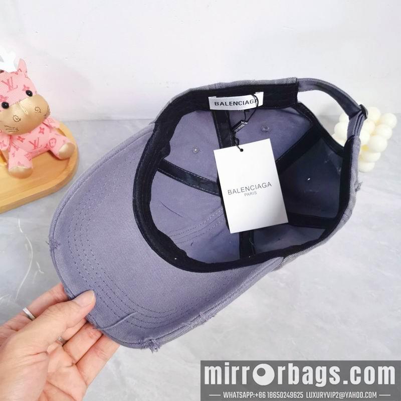 Balenciaga Hat dx34