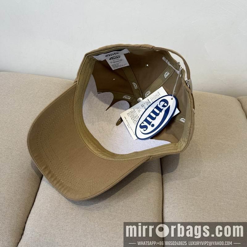 Emis Hat dx08