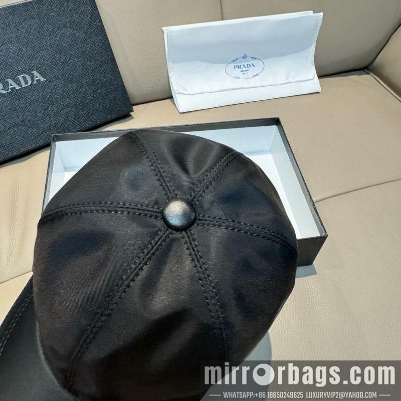 Prada Hat dx64